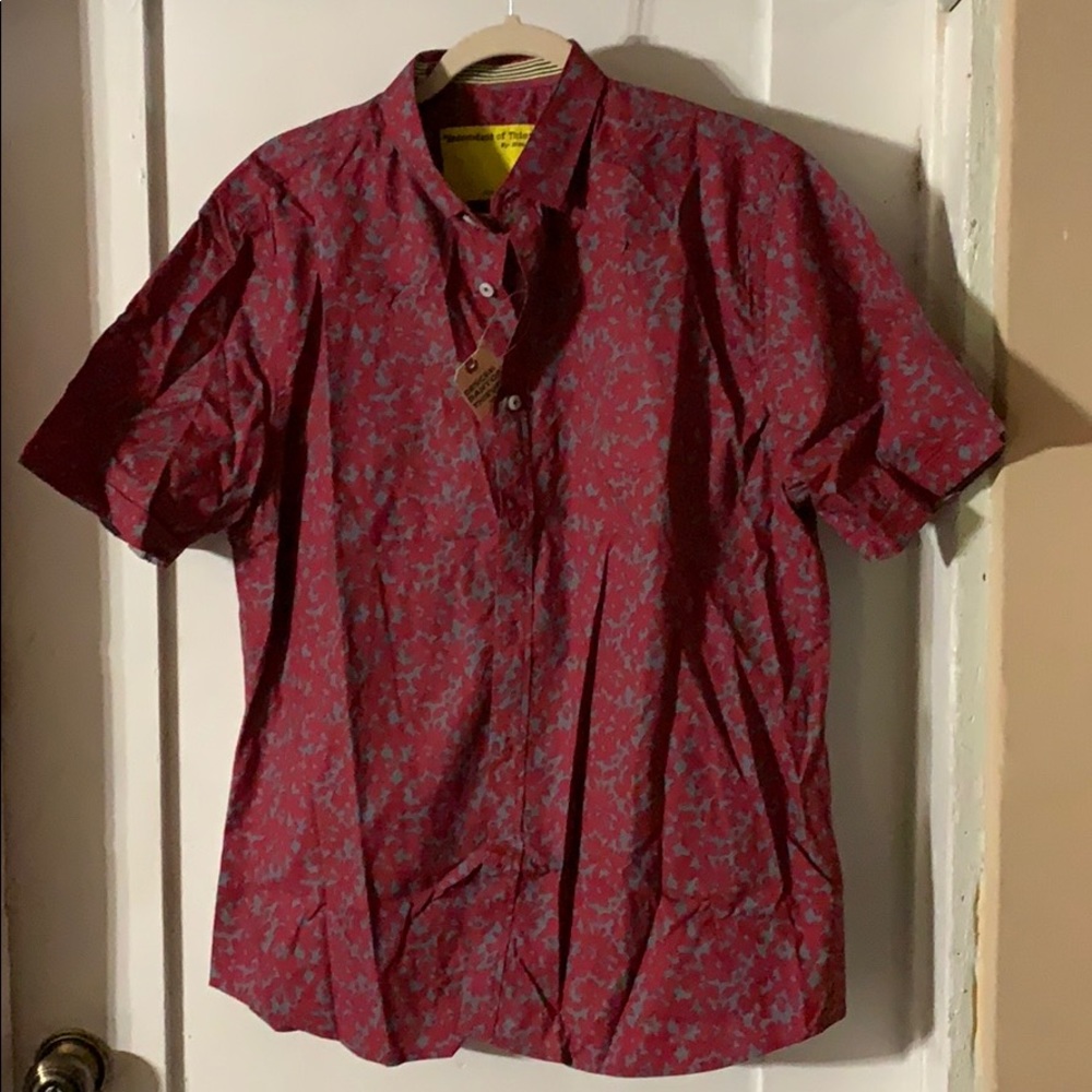 Impeccable button down shirt